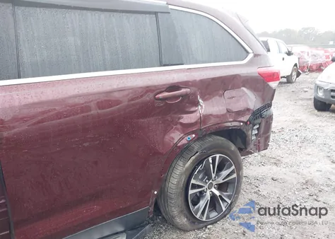 2019 Toyota Highlander Le из США, поврежденный, VIN 5TDZARFH7KS058547